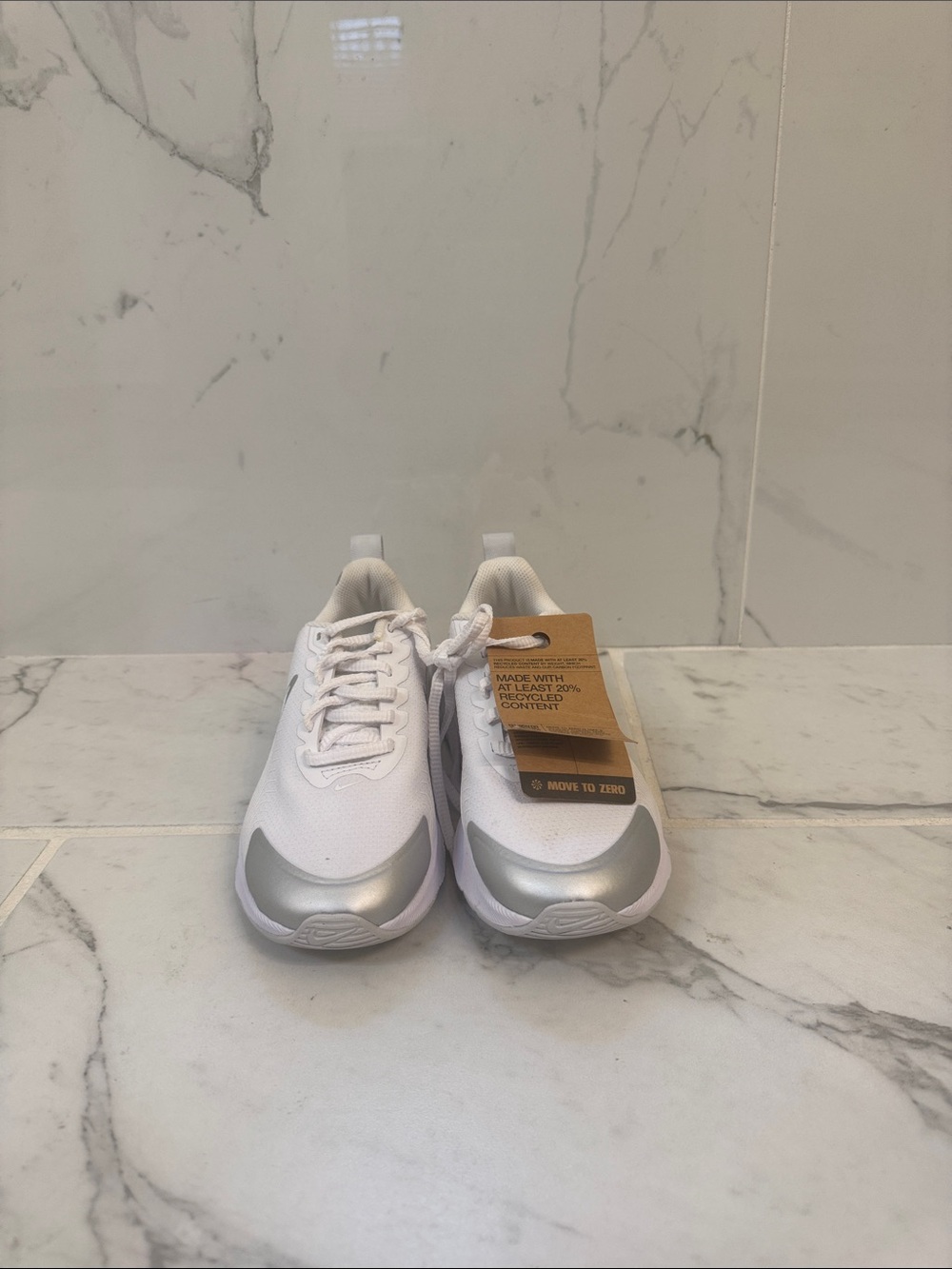 Nike Kids White & Silver Low-Top Sneakers